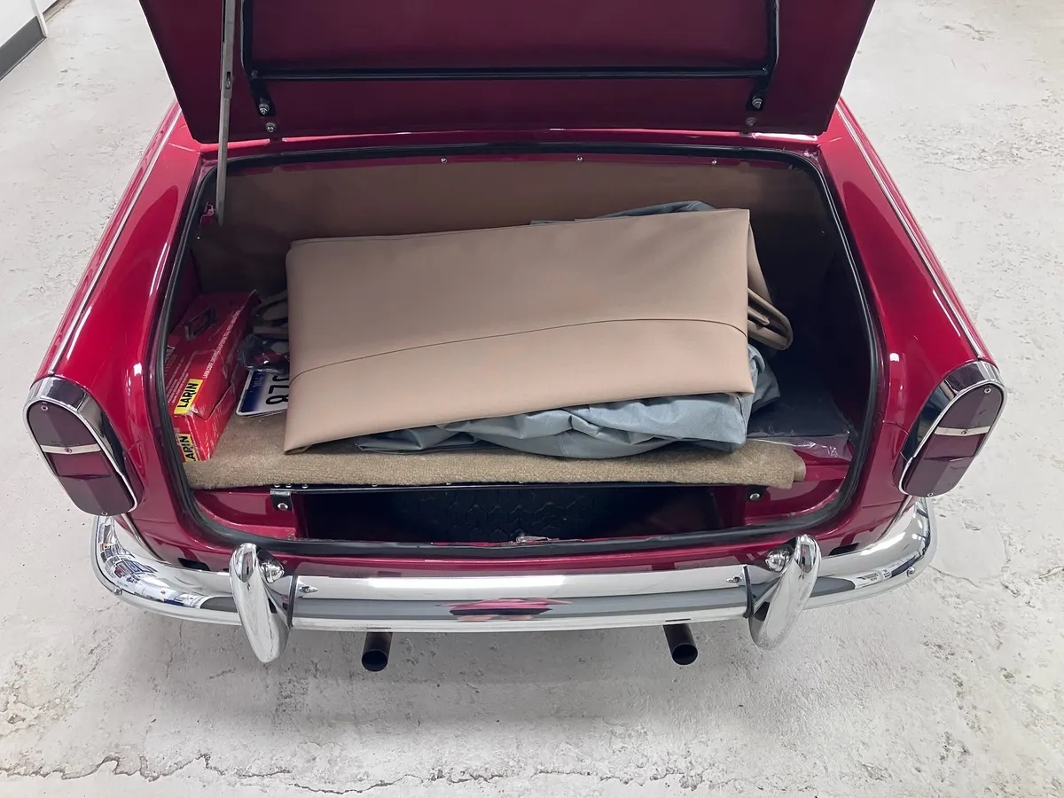 Triumph-Tr4-1965-Dark-Red-Tan-1