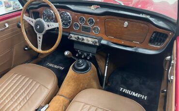 Triumph-Tr4-1965-Dark-Red-Tan-11