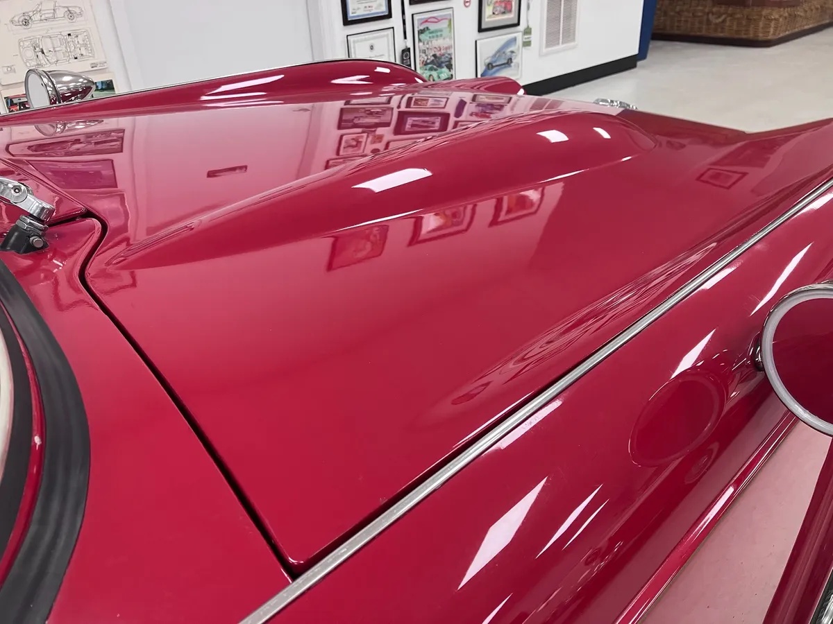 Triumph-Tr4-1965-Dark-Red-Tan-3