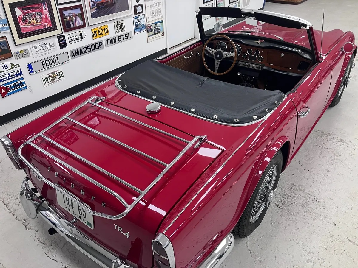 Triumph-Tr4-1965-Dark-Red-Tan-4