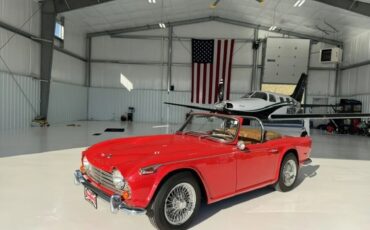 Triumph-Tr4a-1967-Red-Dark-Tan-3