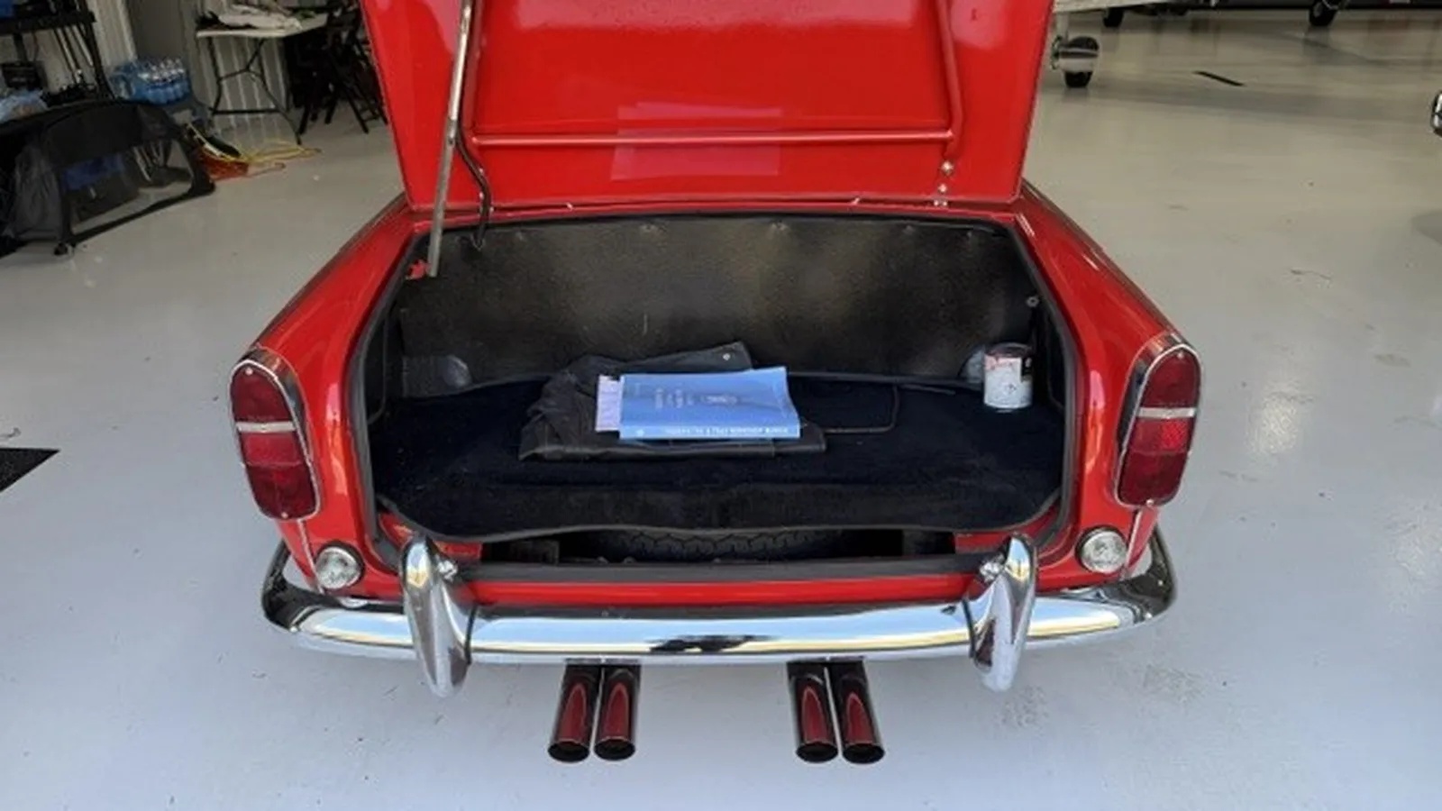 Triumph-Tr4a-1967-Red-Dark-Tan-9