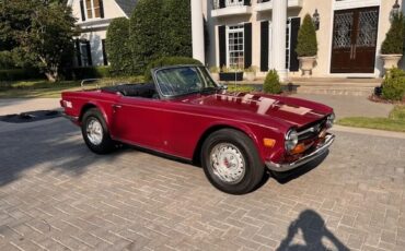 Triumph-Tr6-1974-3