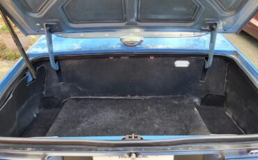 Triumph-Tr6-1974-French-Blue-Black-7