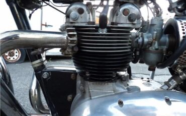 Triumph-Trophy-1969-17