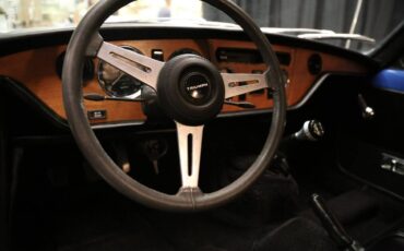 Triumph-gt6-1973-20