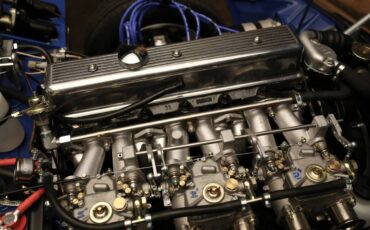 Triumph-gt6-1973-7