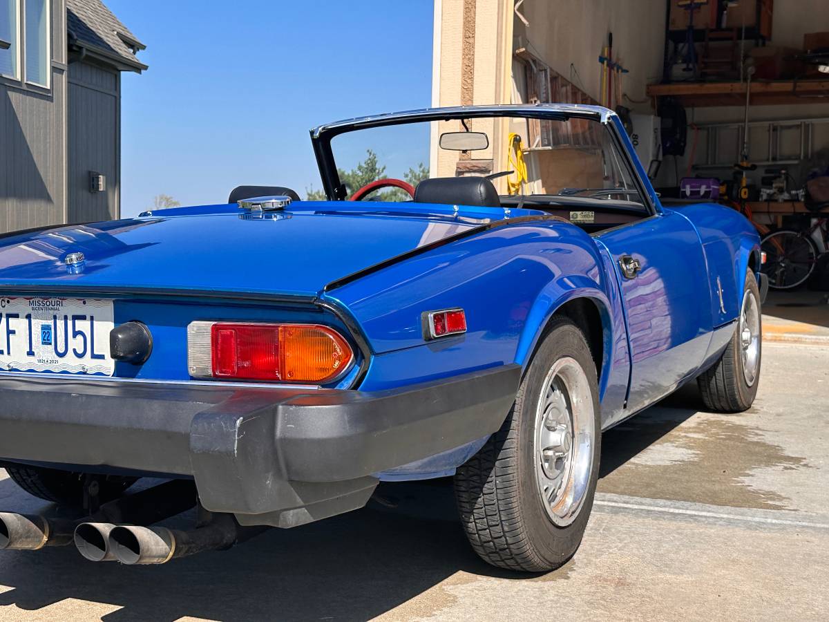 Triumph-spitfire-1500-1980-blue-15