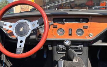 Triumph-spitfire-1500-1980-blue-3