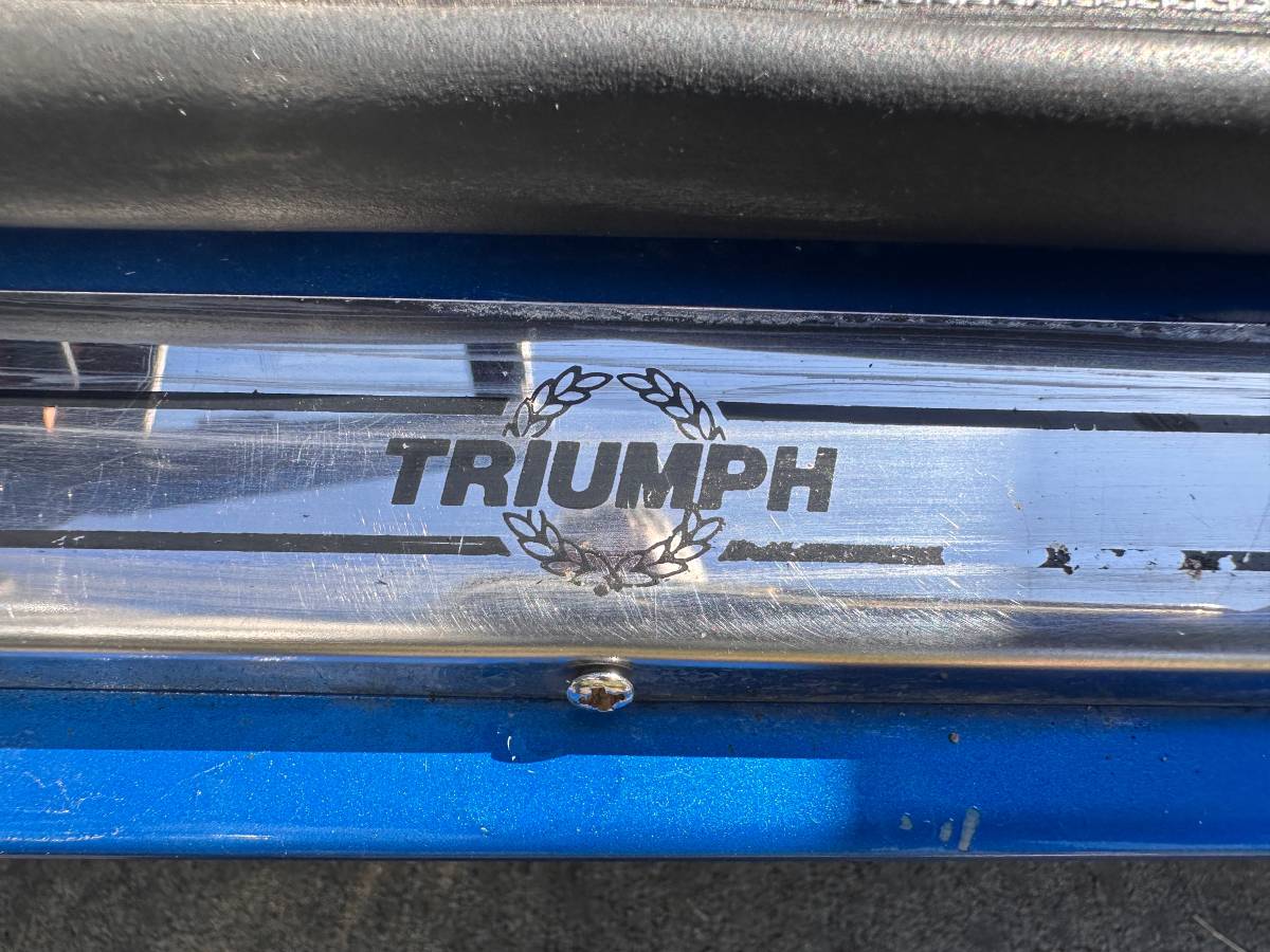 Triumph-spitfire-1500-1980-blue-7