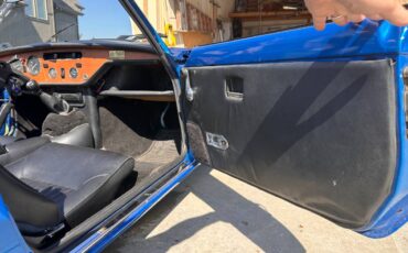 Triumph-spitfire-1500-1980-blue-9
