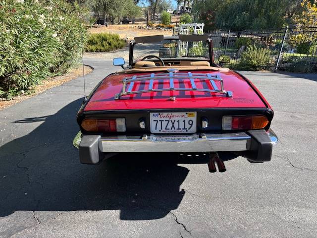 Triumph-spitfire-1975-red-4