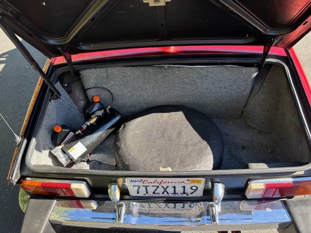 Triumph-spitfire-1975-red-5