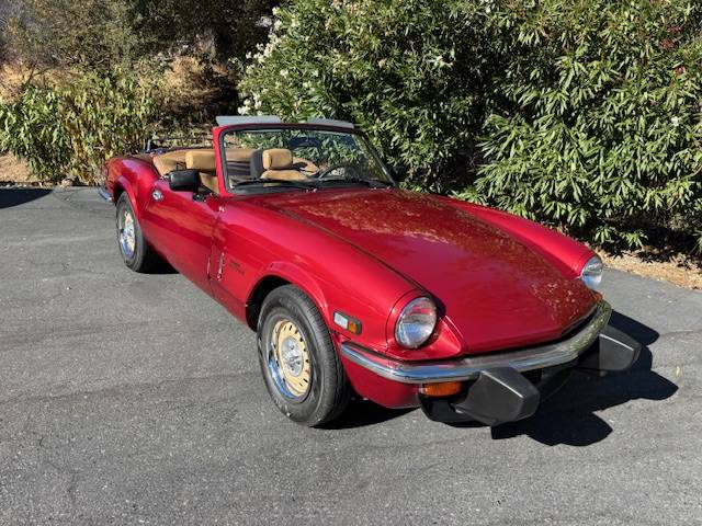 Triumph-spitfire-1975-red