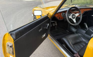 Triumph-spitfire-1977-2
