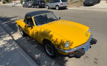 Triumph-spitfire-1977-3