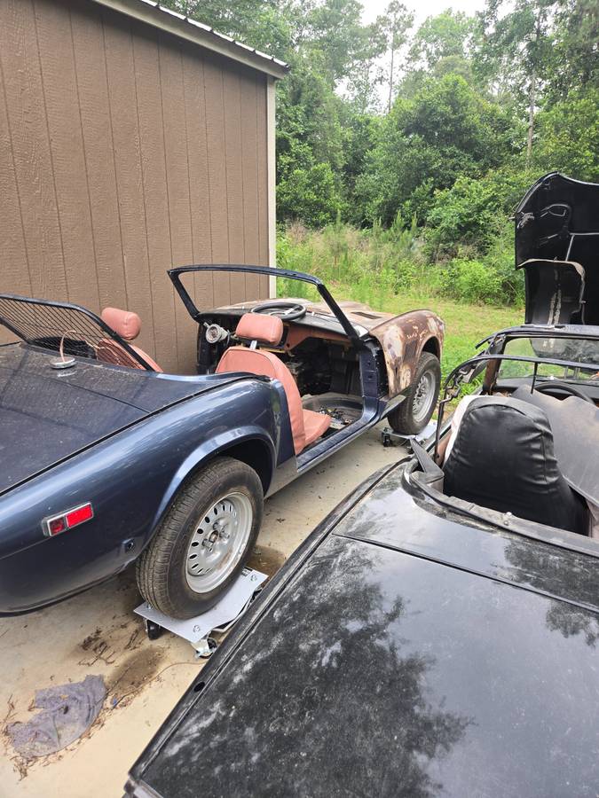 Triumph-spitfire-1979-grey-1