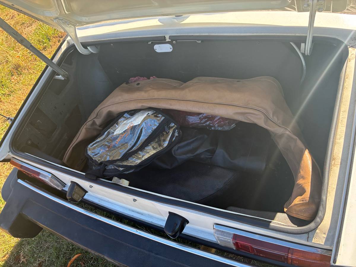 Triumph-spitfire-1980-red-3