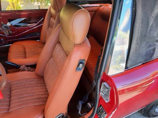Triumph-stag-1973-red-10