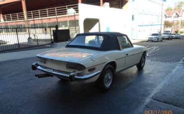 Triumph-stag-1973-white-10