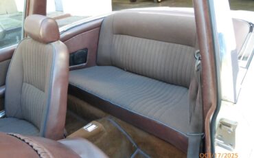 Triumph-stag-1973-white-15
