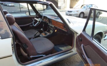 Triumph-stag-1973-white-16