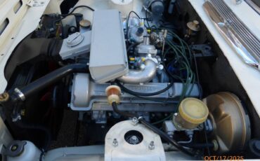 Triumph-stag-1973-white-4