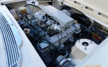 Triumph-stag-1973-white-5