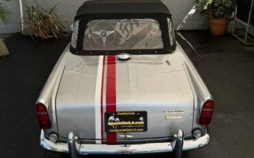 Triumph-tr250-1968-14