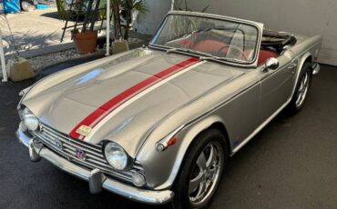 Triumph-tr250-1968-2