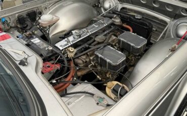 Triumph-tr250-1968-21