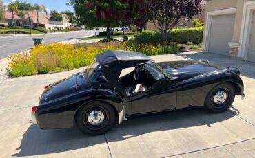 Triumph-tr3-1956-black-4