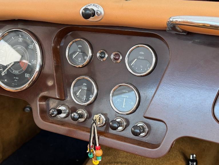 Triumph-tr3-1957-18