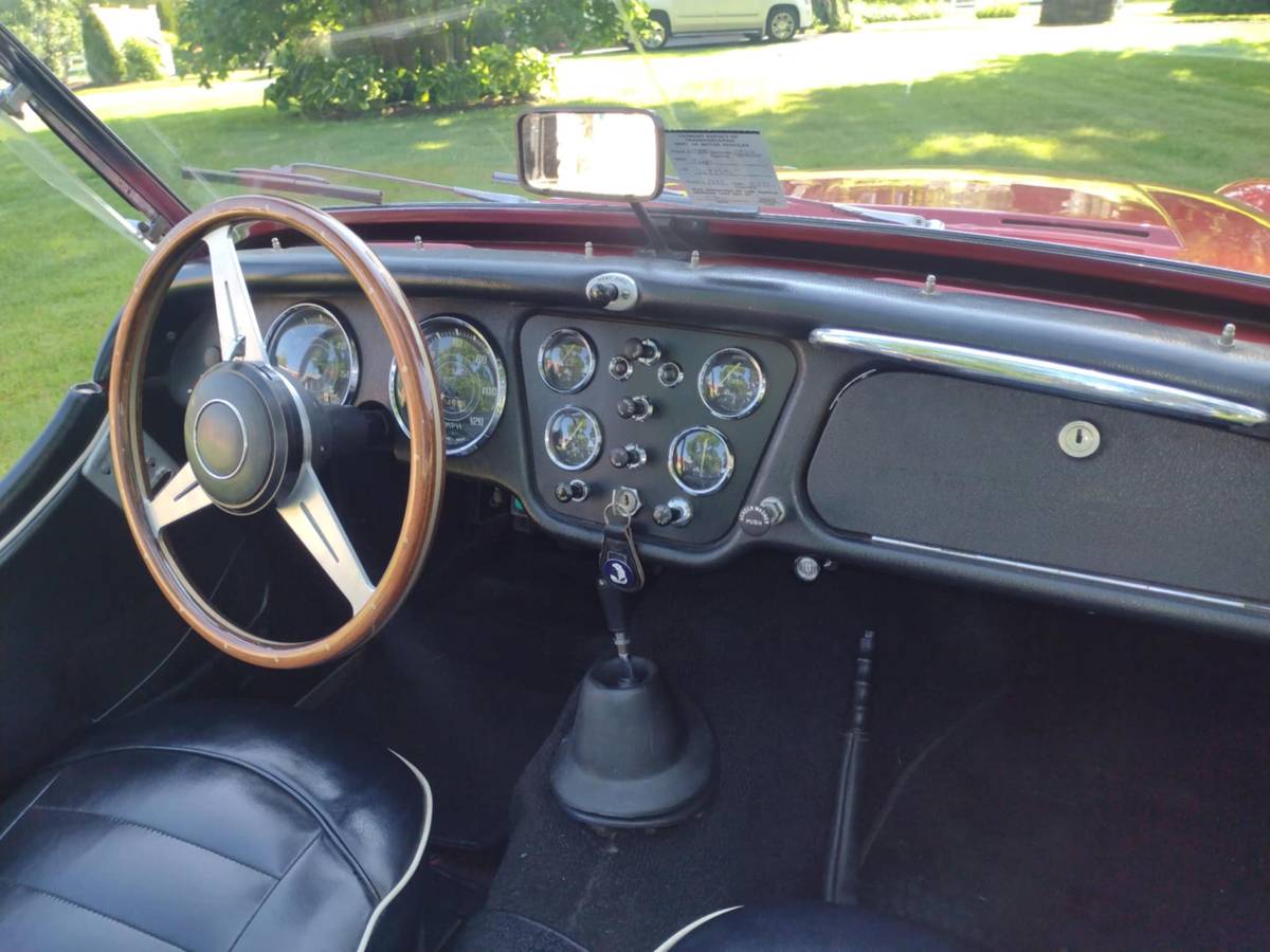 Triumph-tr3b-1962-red-12