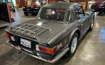 Triumph-tr6-1973-custom-138