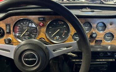 Triumph-tr6-1973-custom-34