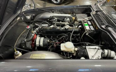 Triumph-tr6-1973-custom-50