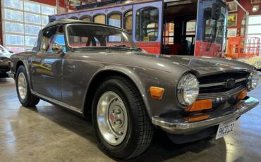 Triumph-tr6-1973-custom-58