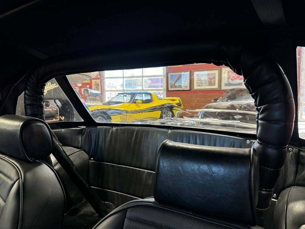 Triumph-tr6-1973-custom-91