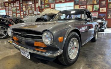 Triumph-tr6-1973-custom-94