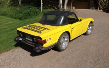 Triumph-tr6-1974-2
