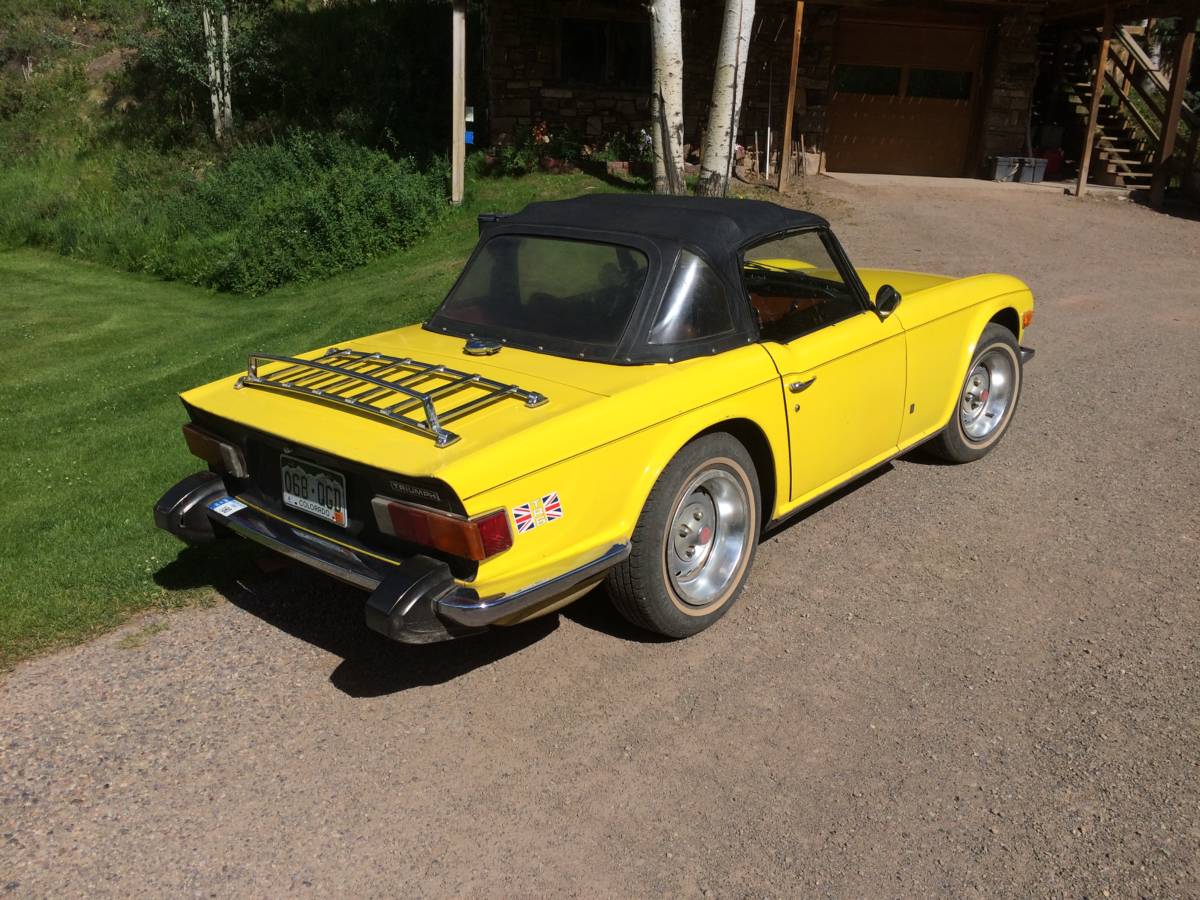 Triumph-tr6-1974-2