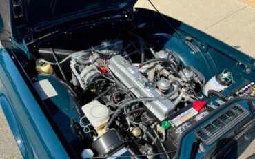Triumph-tr6-1974-blue-11