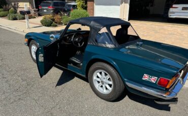 Triumph-tr6-1974-blue-2