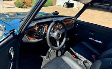 Triumph-tr6-1974-blue-3