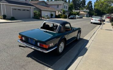 Triumph-tr6-1974-blue-6