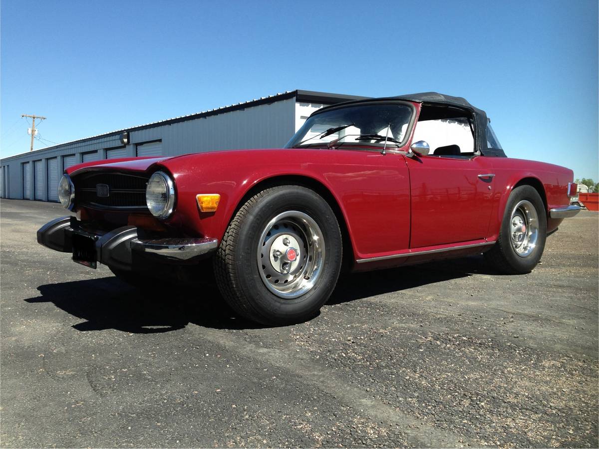 Triumph-tr6-1974