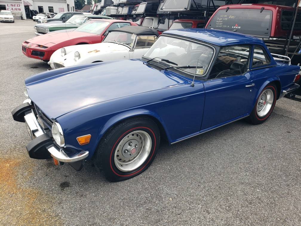 Triumph-tr6-1976-blue-11