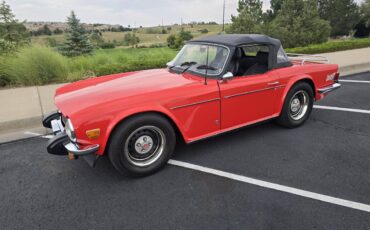 Triumph-tr6-1976-red-5