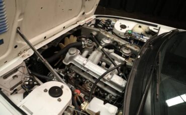 Triumph-tr7-1977-18